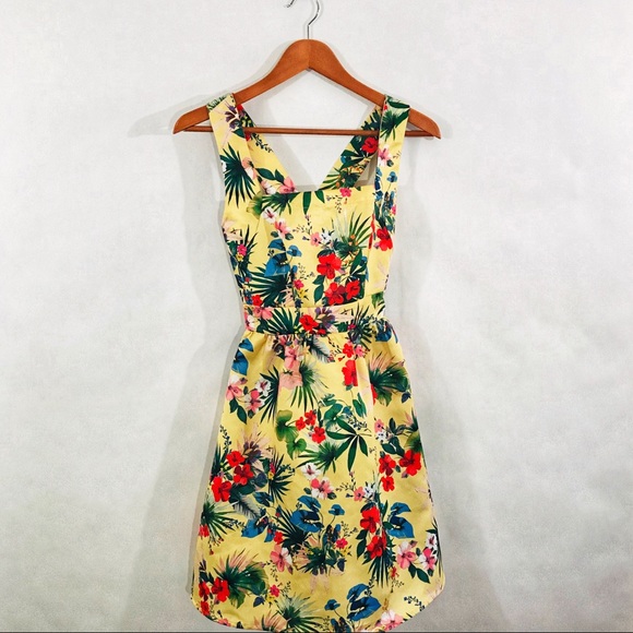 NAF NAF Dresses & Skirts - NAF NAF Yellow Floral Dress